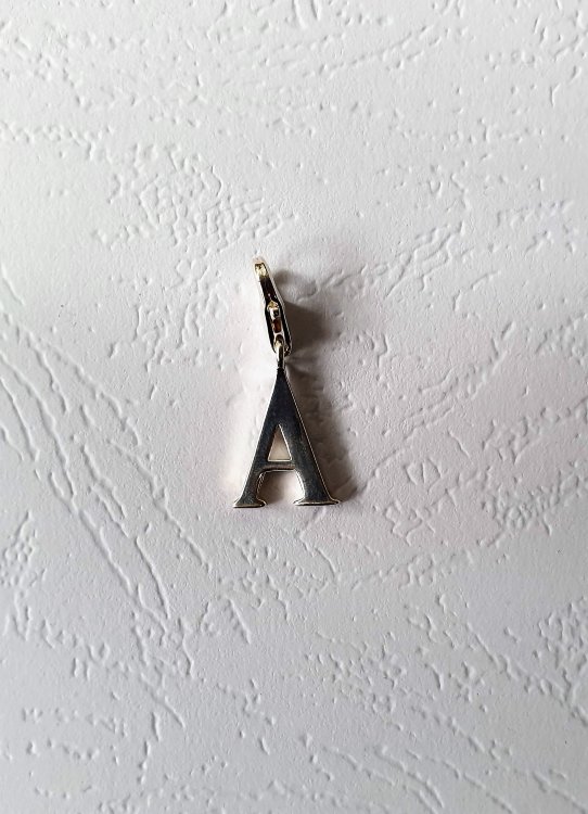 Подвеска "A" на застежке, металл, 3 см